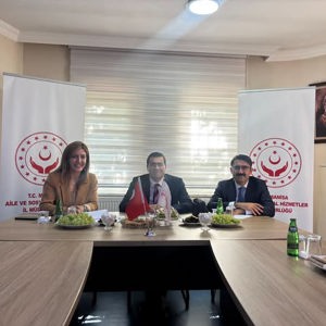 Engelli ve Yaşlı Hizmetleri Alanındaki Çalışmalar Değerlendirildi - fotoğraf 2