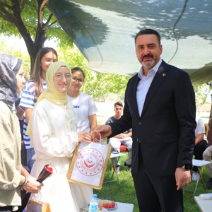 Aziz Şehitlerimizin ve Kahraman Gazilerimizin Evlatları Ahlat’ta Tarihimizle Buluştu - fotoğraf 6