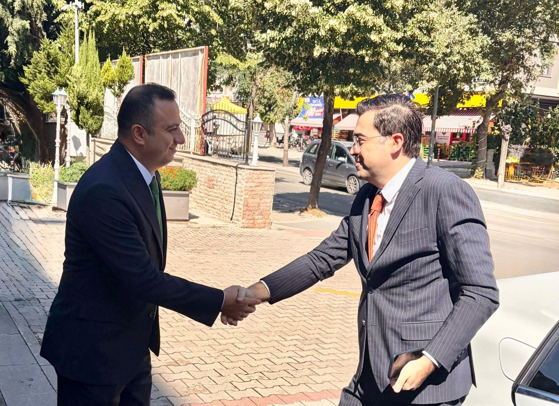 Engelli ve Yaşlı Hizmetleri Genel Müdürü Sayın Taha Kürşat Sezen ile Daire Başkanı Sayın Salih Emre İnan, İl Müdürlüğümüzü ziyaret etti.