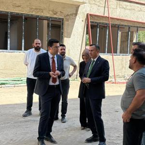 Engelli ve Yaşlı Hizmetleri Genel Müdürü Sayın Taha Kürşat Sezen, Daire Başkanı Sayın Salih Emre İnan ve İl Müdürümüz Sayın Selim KÖSE, inşaatı devam eden Isparta Huzurevini ziyaret etti. - fotoğraf 4