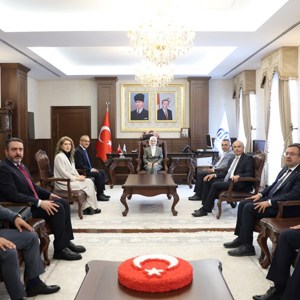 Aile ve Sosyal Hizmetler Bakanımız Göktaş, Malatya Valiliği'nde Konuştu - fotoğraf 3