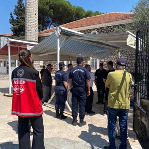 Şehidimizin Kıymetli Annesi Şerife ÇIKIKCI Son Yolculuğuna Uğurlandı - fotoğraf 3