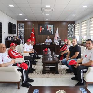İhramcızade Huzurevi Bocce Takımından İl Müdürümüze Ziyaret - fotoğraf 1