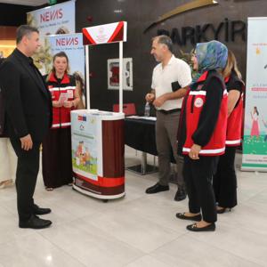 İL MÜDÜRÜMÜZ SAYIN SERDAR DEMİRCİ, KORUYUCU AİLE TANITIM STANDINI ZİYARET ETTİ - fotoğraf 2