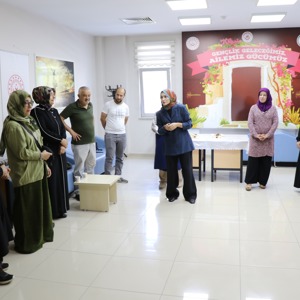  İl Müdürlüğümüz Koruyucu Aile Birimi Tarafından, Koruyucu Ailelerimizin Bilgi, Beceri Ve Farkındalıklarını Güçlendirmek Amacıyla Düzenlenen Koruyucu Aile Birinci Kademe Eğitimi Tamamlandı. - fotoğraf 6