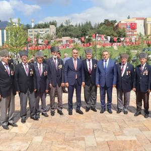 30 Ağustos Zafer Bayramı’nın 104. Yılı Kutlu Olsun Büyük Zafer’in 104. yıl dönümünü, Karabük’te  düzenlenen törenlerle coşku ve gurur içinde kutladık. - fotoğraf 1