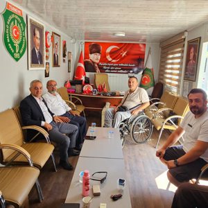 İl Müdürümüz Sayın Ömer Faruk ERGÜN, Şehit Aileleri ile  Gazil Derneklerine  ziyaret gerçekleştirdi. - fotoğraf 2