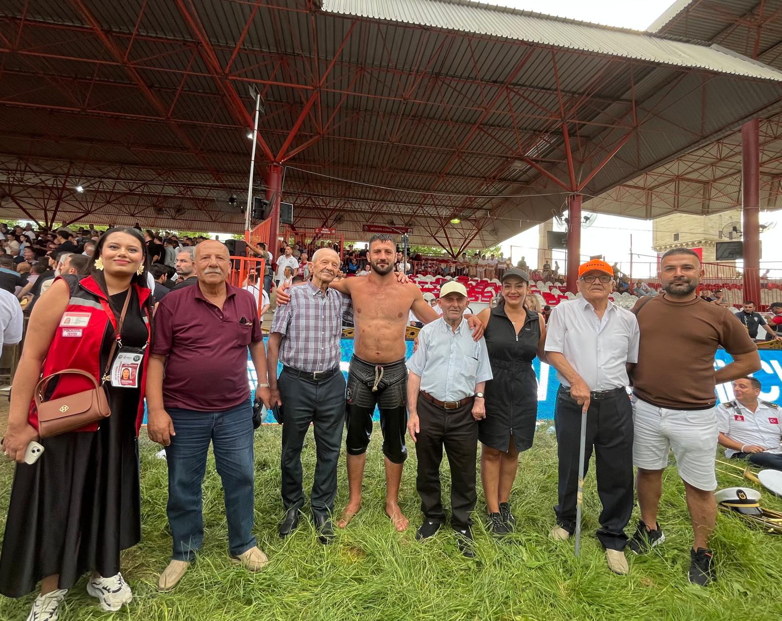  Yaşlılarımız Er Meydanında.