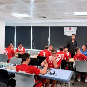  Engelsiz Yaşam Merkezi Bireyleri İçin Satranç ve Futbol Turnuvası Düzenlendi - fotoğraf 1