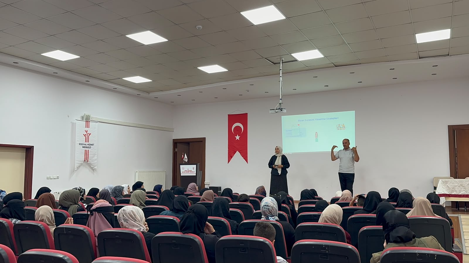 SED’den Yararlanan Ailelere “Aile ve Sosyal Ağlar” Eğitimi Verildi