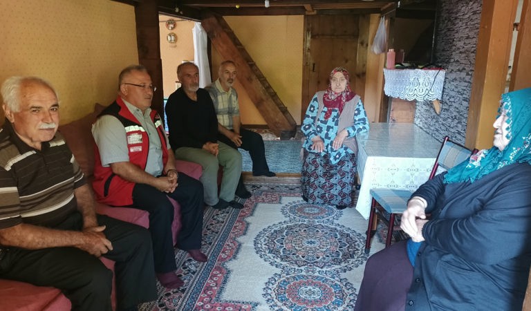 Şavşat Erikli Köyünde Meydana Gelen Yangından Etkilenen Vatandaşlara Psikososyal Destek Sağlandı