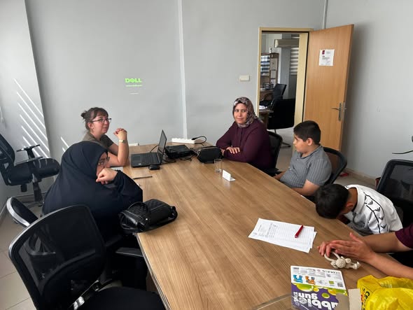 Yerköy Sosyal Hizmet Merkezi Müdürlüğümüz tarafından, otizmli çocuğa sahip ailelerimize yönelik farkındalık eğitimi gerçekleştirildi.