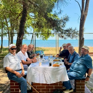 Ordu Ahmet Cemal Mağden Huzurevi Sakinlerine Moral Pikniği - fotoğraf 12