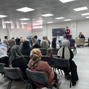Hizan' da özel gereksinimi bireye sahip ailelere yönelik Aile Eğitim Programı (AEP) kapsamında eğitim  - fotoğraf 2