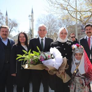 Bakan Selçuk “İstihdam Seferberliği 2019 Denizli Buluşması”na Katıldı, Acıpayam’da Deprem Bölgesini Ziyaret Etti - fotoğraf 2