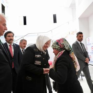 Bakan Selçuk “İstihdam Seferberliği 2019 Denizli Buluşması”na Katıldı, Acıpayam’da Deprem Bölgesini Ziyaret Etti - fotoğraf 6