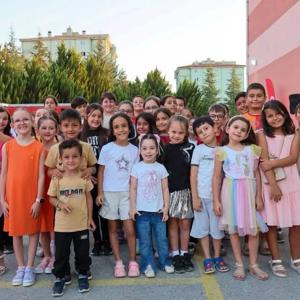 Geleceğim” Projesi’nin 11’inci ve Son Durağı Olan Bozkurt Mahallesi’nde, TOKİ Yahya Kemal Beyatlı İlkokulu’nda Gerçekleştirildi. - fotoğraf 4