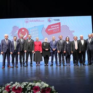 Bakan Selçuk “İstihdam Seferberliği 2019 Denizli Buluşması”na Katıldı, Acıpayam’da Deprem Bölgesini Ziyaret Etti - fotoğraf 1