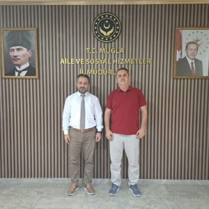 Muğla Gençlik ve Spor İl Müdürü Kazım AÇIKBAŞ, İl Müdürümüz Mahmut SELÇUK’u makamında ziyaret etti. - fotoğraf 1