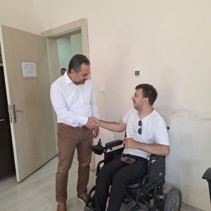 İl Müdürümüz Mahmut SELÇUK, İl Müdürlüğümüzde görev yapan personellerimizi çalışma odalarında ziyaret ederek kendileriyle bir araya geldi. - fotoğraf 2