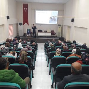 Sosyal Ekonomik Destek Hizmetinden Yararlanan Ailelere Eğitim Verildi. - fotoğraf 1