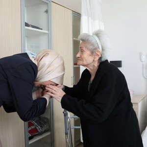 Bakanımız Göktaş, Göztepe Semiha Şakir Huzurevi Yaşlı Bakım ve Rehabilitasyon Merkezi'nin açılışına katıldı - fotoğraf 12