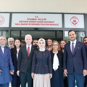 Bakanımız Göktaş, Göztepe Semiha Şakir Huzurevi Yaşlı Bakım ve Rehabilitasyon Merkezi'nin açılışına katıldı - fotoğraf 16