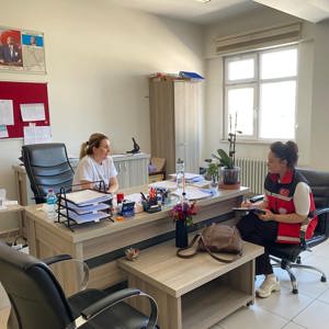 Çorlu’da Aile ve Toplum Temelli Sosyal Destek Modeli Kapsamında Görüşme Gerçekleştirildi - fotoğraf 3