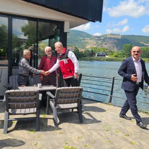 Bafra 75. Yıl Huzurevi Sakinlerimiz Derbent Barajı’nda Keyifli Bir Gün Geçirdi - fotoğraf 6