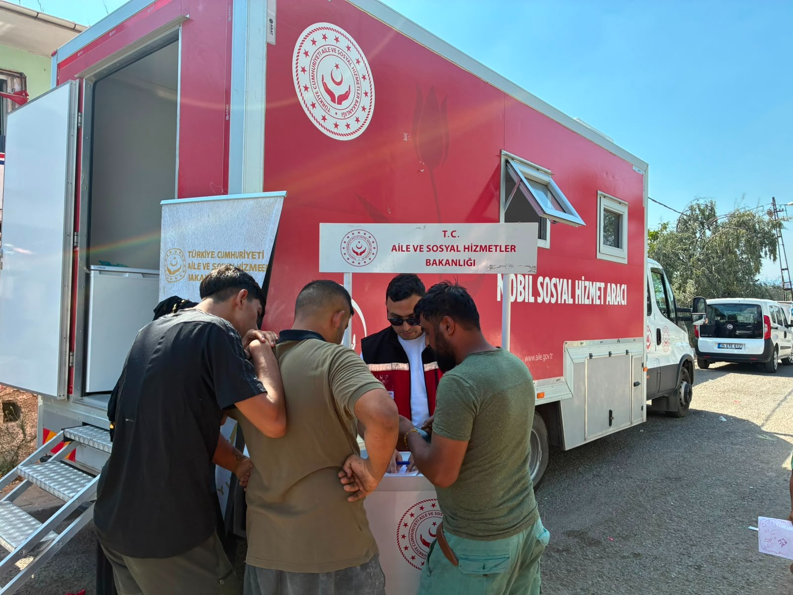 Mobil Sosyal Hizmet Uygulamamızla İstanbul’un Her Noktasında Vatandaşlarımızın Yanındayız