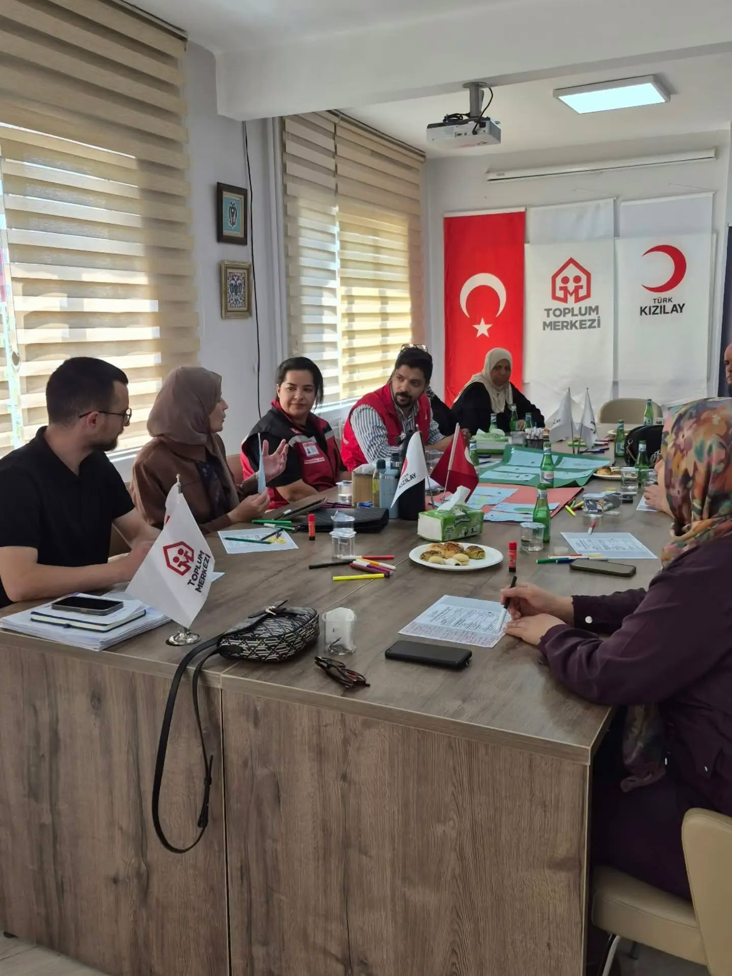 Kurumlar Arası İş Birliği İle Filistinli Misafir Ailelerimize Destek Oluyoruz