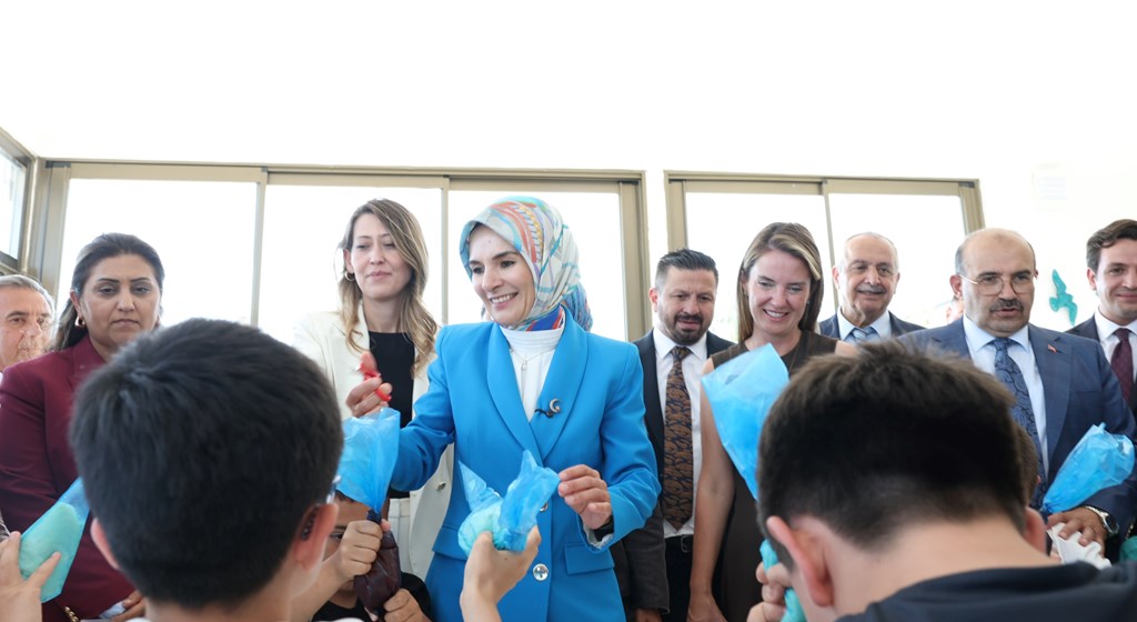 Bakanımız Göktaş, KALBEN Çocuk Köyü’nü Ziyaret Etti