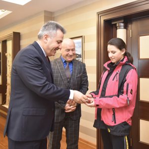 Özel Sporcu Reşan Çetrez Avrupa ve Dünya Şampiyonalarına Hazırlanıyor - fotoğraf 1