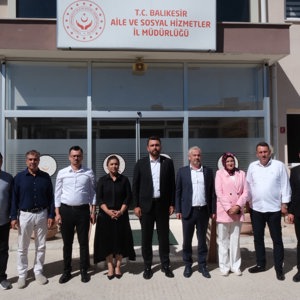 İl Müdürümüz Emine BÖÇKÜN, AK Parti Heyetini Makamında Ağırladı - fotoğraf 1
