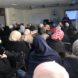 Huzur Derneği’nde “Bilinçli Ve Güvenli İnternet Kullanımı ” Semineri - fotoğraf 2