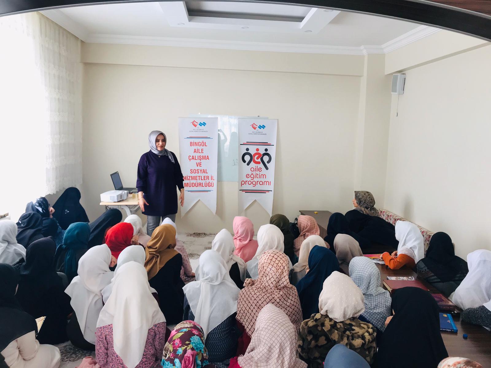 Halk Eğitim Merkezi’nde “Bilinçli Ve Güvenli İnternet Kullanımı ” Semineri