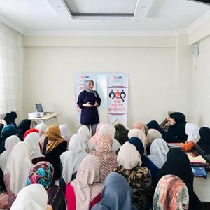 Halk Eğitim Merkezi’nde “Bilinçli Ve Güvenli İnternet Kullanımı ” Semineri - fotoğraf 2