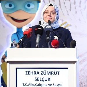 Bakan Selçuk: “2 Yılda 2 Bin 380 Kişisel Koruyucu Donanım Denetimi Gerçekleştirdik” - fotoğraf 1