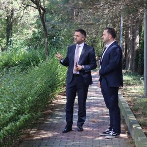 İl Müdürümüz Sn. Ömer Turan, Çekmeköy Şehit Onur Ensar Ayanoğlu Huzurevi Yaşlı Bakım ve Rehabilitasyon Merkezi Müdürlüğünü Ziyaret Ederek Sunulan Hizmetleri Yerinde Denetledi - fotoğraf 3