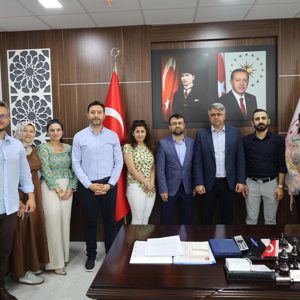 Sağlık-Sen Üniversite Şube Başkanı Erhan Arslan, İl Müdürümüz Özgür Kırmızıtaş’ı Ziyaret Etti - fotoğraf 2