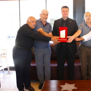 İl Müdürümüz Sayın Serdar Demirci Gazi Huzurevi Yaşlı Bakım ve Rehabilitasyon Merkezi Müdürlüğünü ziyaret ederek ulu Çınarlarımız ve değerli çalışma arkadaşlarımızla bir araya geldi. - fotoğraf 3