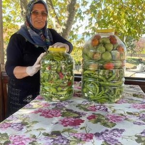 Huzurevi Sakinlerimizden Hobi Bahçesinde Anlamlı Çalışmalar. - fotoğraf 2