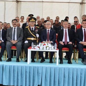 İl Müdürümüz Özgür Kırmızıtaş, 30 Ağustos Zafer Bayramı’nın 104. Yıl Dönümü Dolayısıyla Valiliğimiz Himayelerinde Düzenlenen Kutlama Programına Katıldı - fotoğraf 5