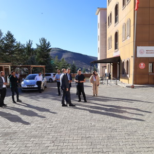 İl Müdürümüz Sayın Abdulhalim Ünalan, Refahiye Huzurevini ziyaret ederek kuruluşta yürütülen tadilat çalışmalarını yerinde inceledi ve çalışmaların mevcut durumu hakkında bilgi aldı. - fotoğraf 4