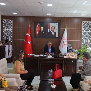 Elçin Kreş ve Gündüz Bakımevi İşletme Sahibi Tuğba Kübra Yılmaz ve Kurum Müdürü Banu Mirici, İl Müdürümüz Özgür Kırmızıtaş’ı Ziyaret Etti - fotoğraf 1