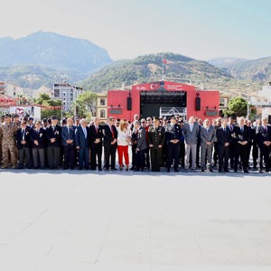 Manisa’nın Düşman İşgalinden Kurtuluşunun 104. Yıl Dönümü Kutlandı - fotoğraf 11