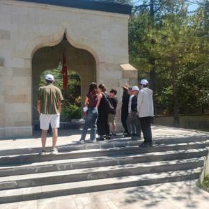 Tarihe Yerinde Yolculuk: Okul Destek Projesi ve Çocuk Hakları İl Komitesi öğrencileri, Kurtuluş Savaşı'nın simge mekanlarını ziyaret etti. - fotoğraf 2