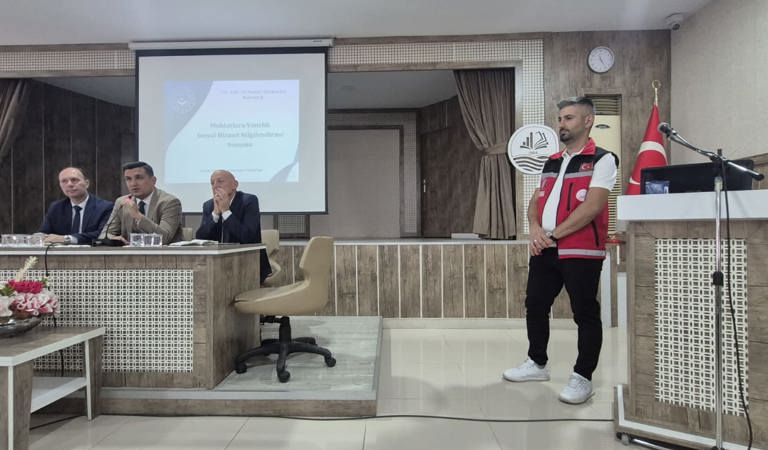 Terme’de Muhtarlara Yönelik Sosyal Risk Haritası ve Aile Rehberi Eğitimi