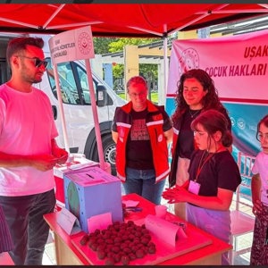 Uşak’ta İklim İçin Çocuklardan Anlamlı Dokunuş: Atapark'ta Farkındalık Standı Yoğun İlgi Gördü - fotoğraf 8