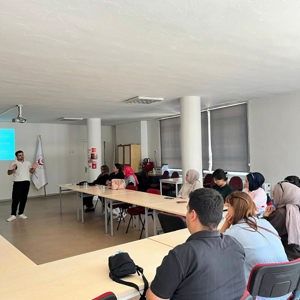 Otizm Farkındalık Eğitimi Gerçekleştirildi - fotoğraf 1